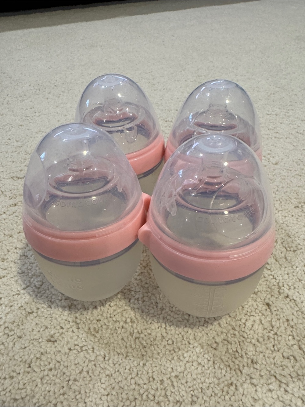 4 pink comotomo bottles